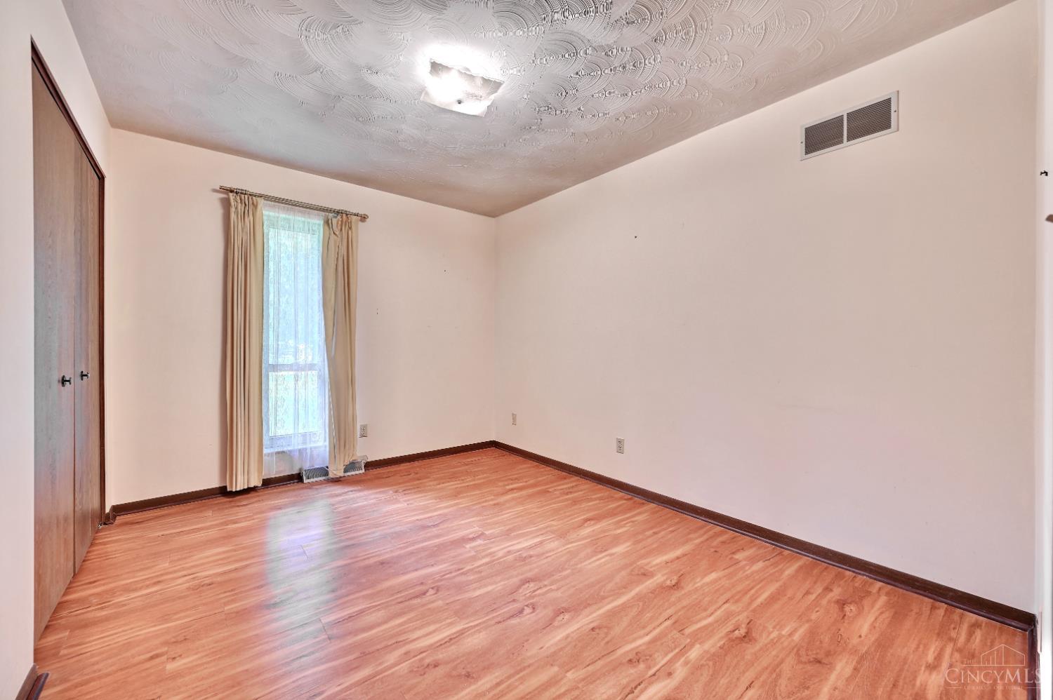 8043 Dimmick Road, West Chester, OH, 45241 — photo 8