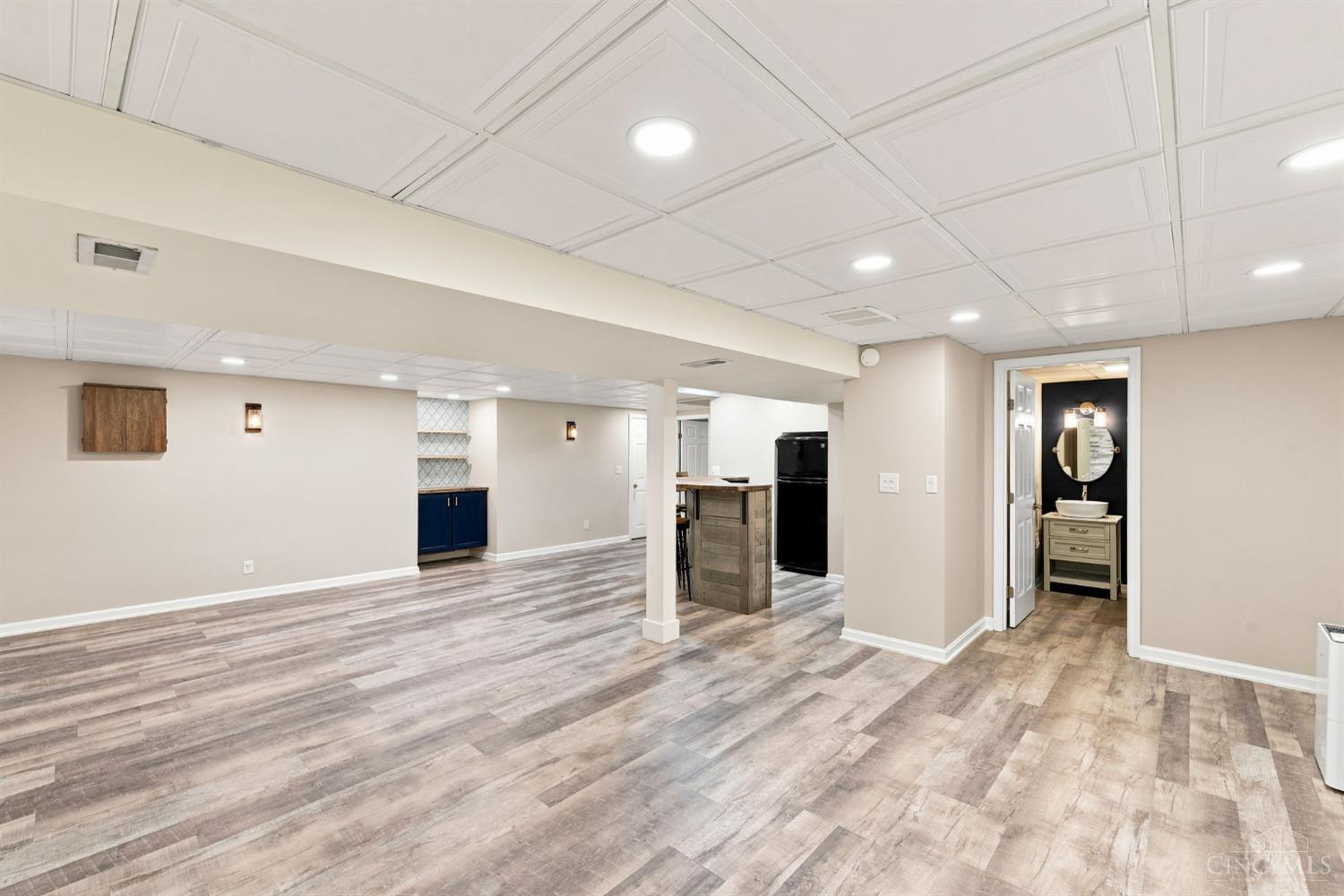 6980 Dovehill Lane, Green Twp, OH, 45248 — photo 27