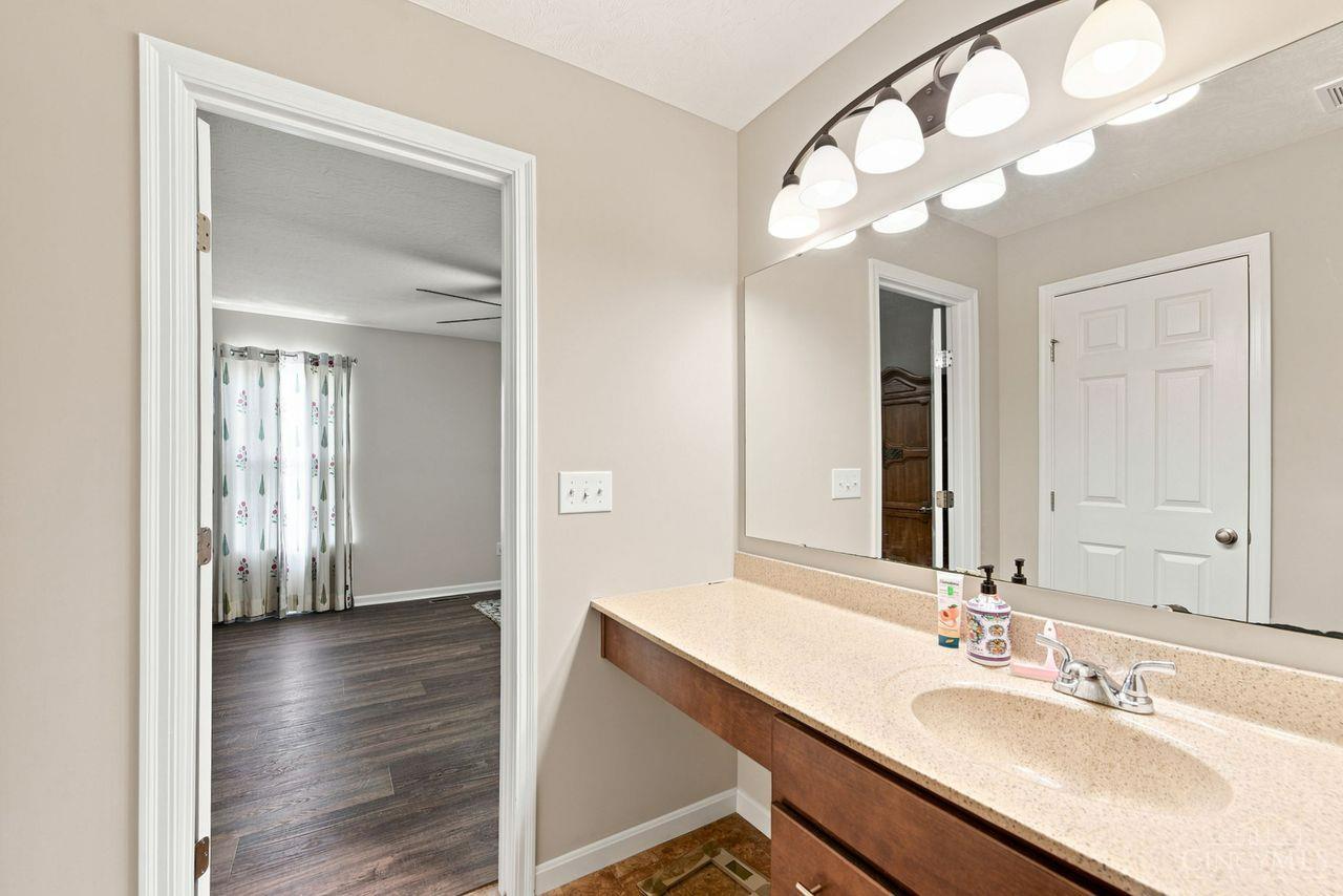 2726 Leonardo Way, Middletown, OH, 45005 — photo 16
