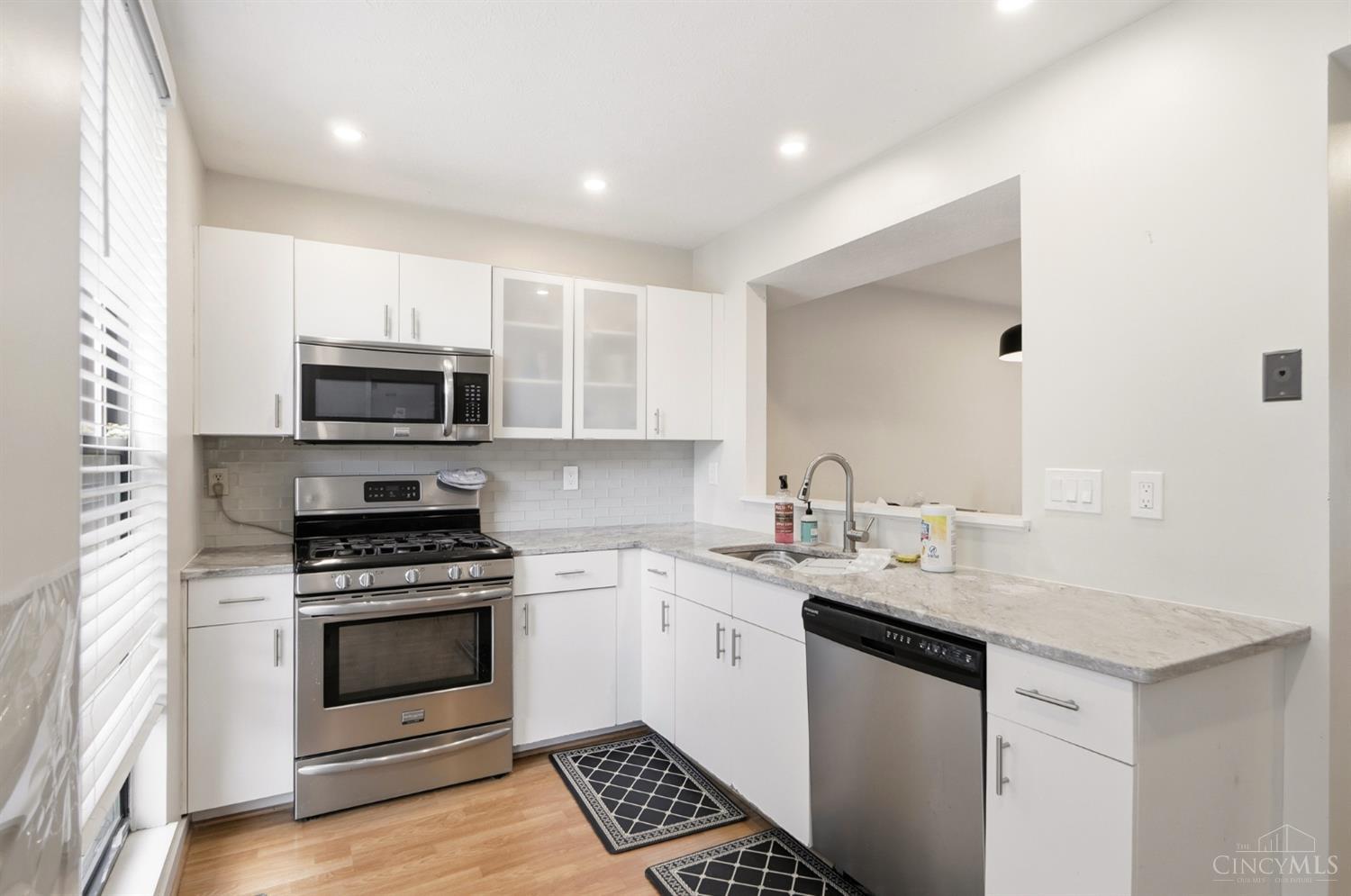 1008 John Street, Cincinnati, OH, 45203 — photo 11