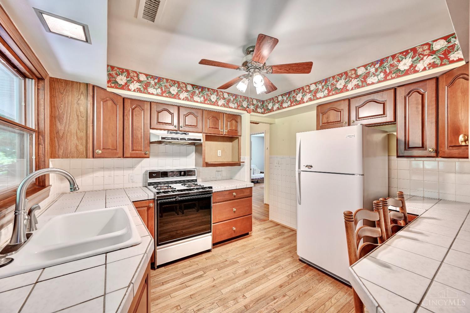 1741 Bloomingdale Avenue, Cincinnati, OH, 45230 — photo 5