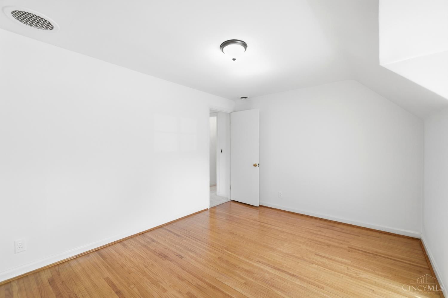 3841 Kilbourne Avenue, Cincinnati, OH, 45209 — photo 22