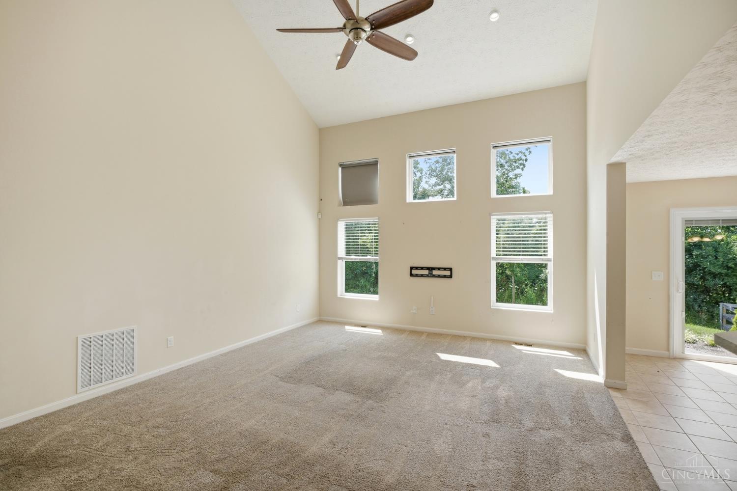 5053 Joy Drive, Liberty Twp, OH, 45044 — photo 2