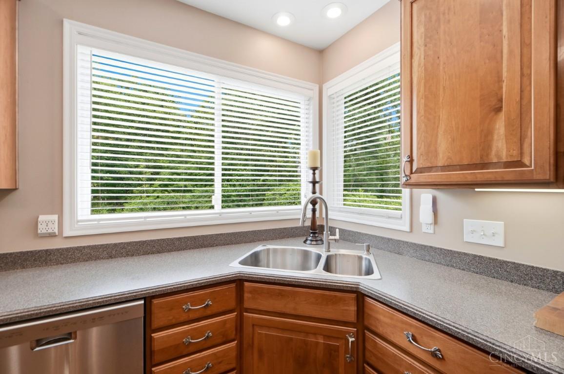8603 Kempton Lane, Hamilton Twp, OH, 45039 — photo 21