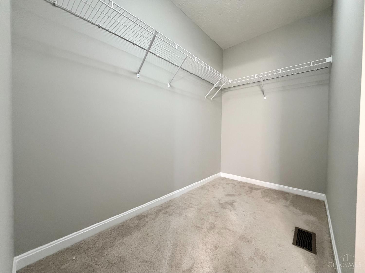 692 Hafton Court, Maineville, OH, 45039 — photo 17