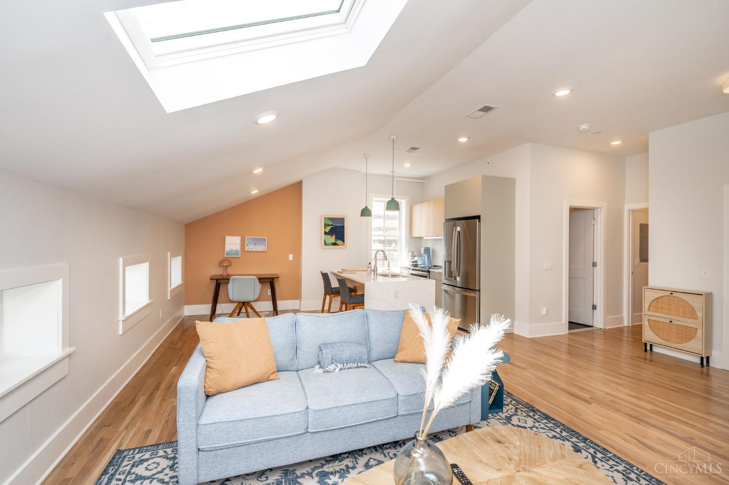 915 Vine Street #401, Cincinnati, OH, 45202 — photo 12