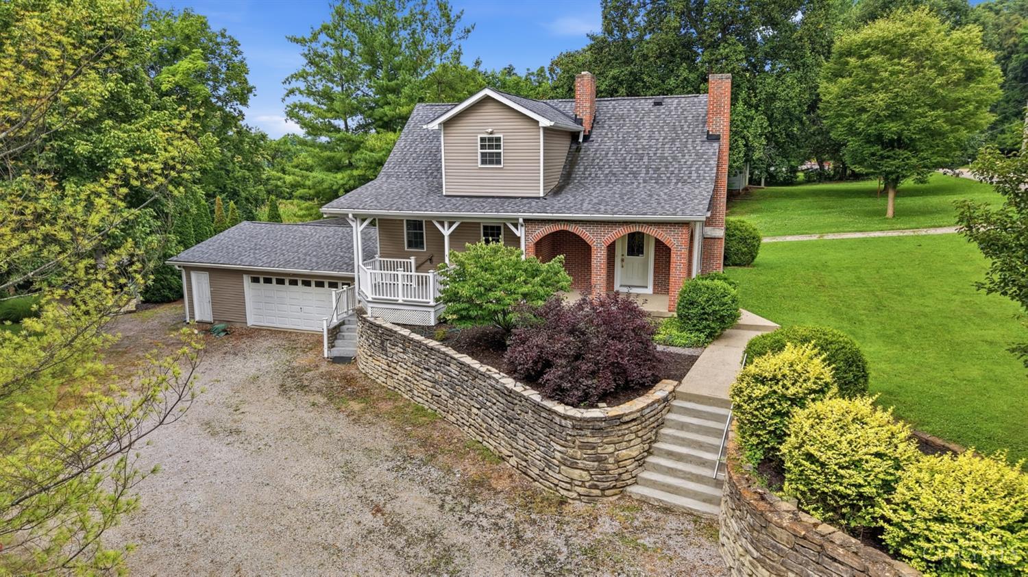5th image of 3661 Riehle Rd, Cincinnati, OH 45247 | MLS# 1886603