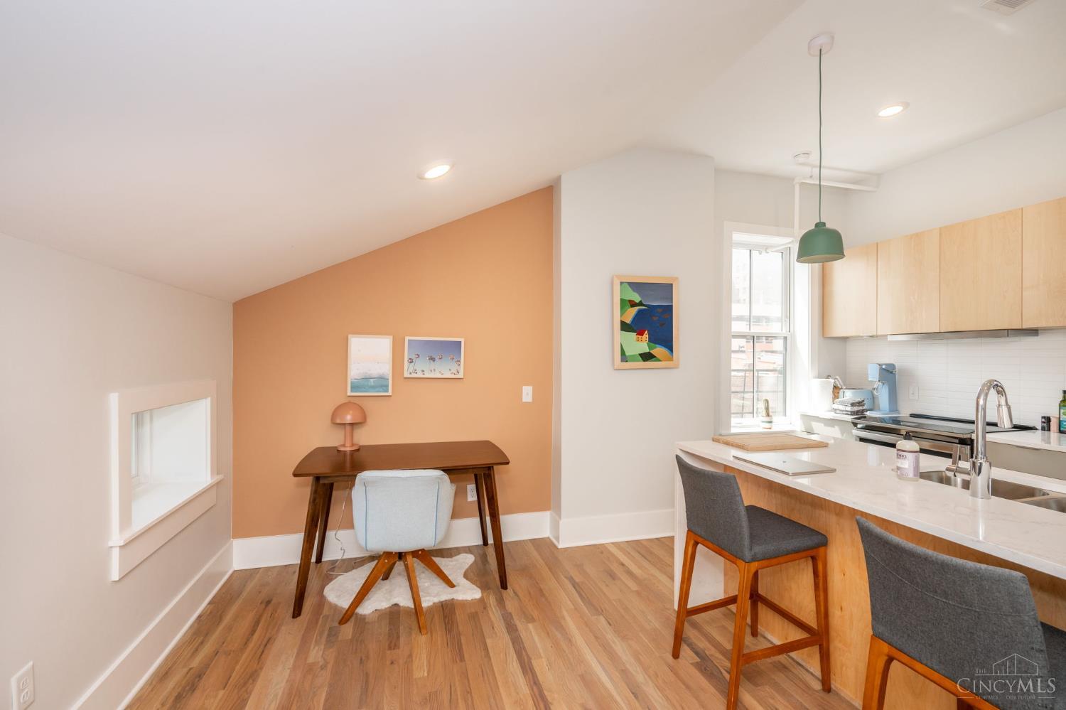 915 Vine Street #401, Cincinnati, OH, 45202 — photo 10