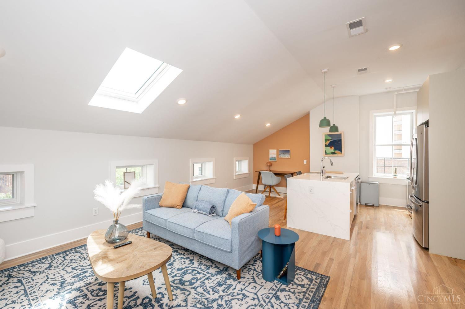 915 Vine Street #401, Cincinnati, OH, 45202 — photo 11