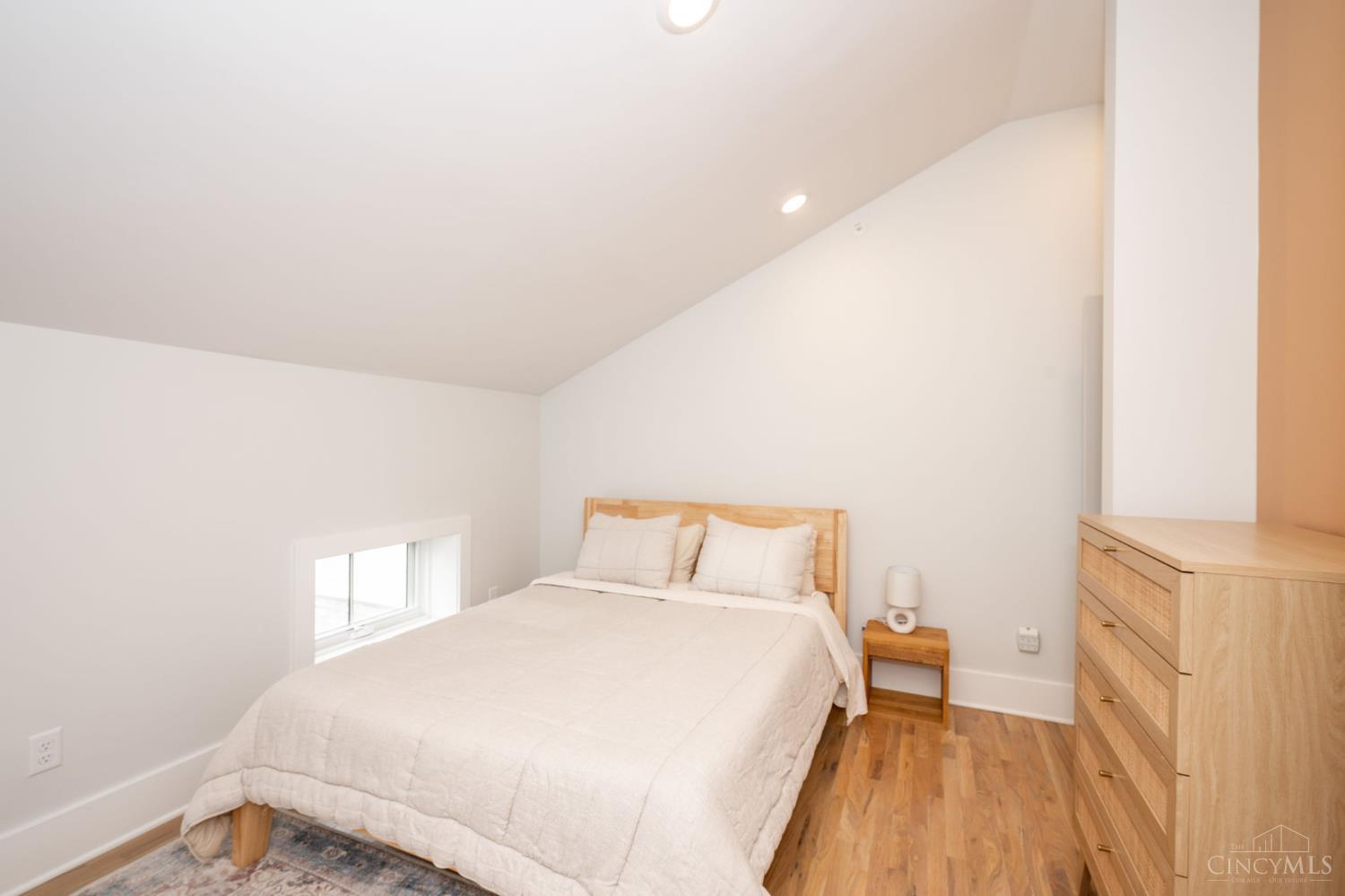 915 Vine Street #401, Cincinnati, OH, 45202 — photo 18