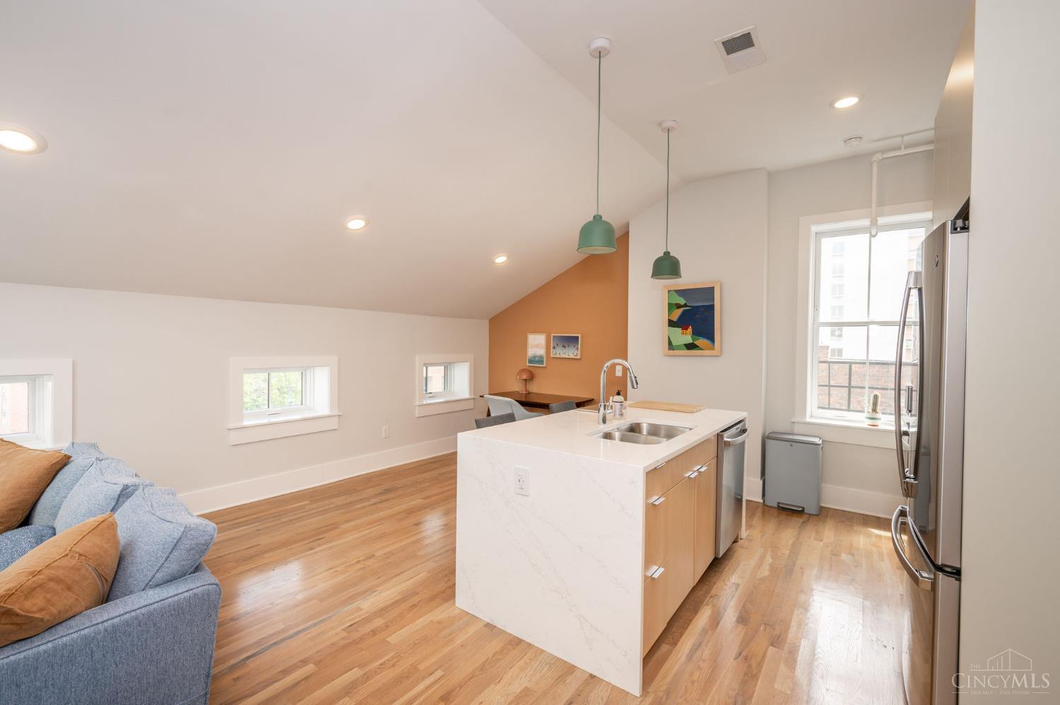 915 Vine Street #401, Cincinnati, OH, 45202 — photo 5