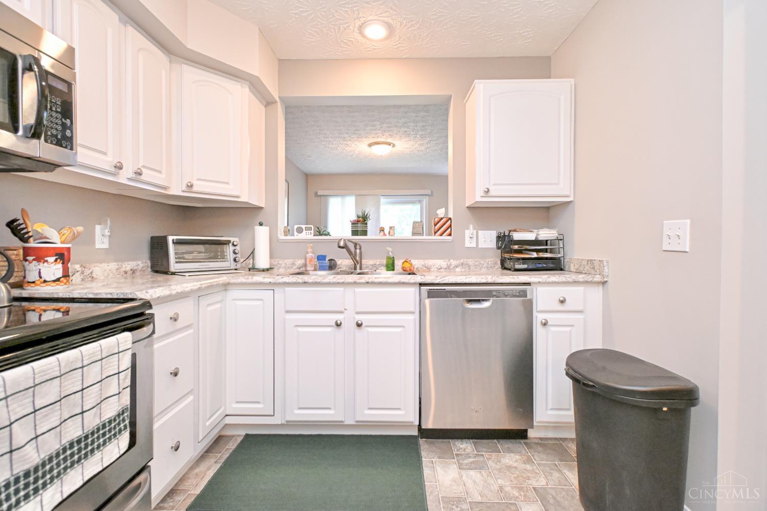 5795 Heights Court, Green Twp, OH, 45247 — photo 11