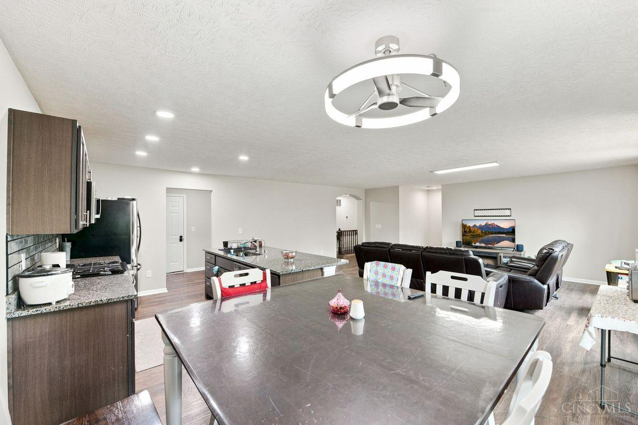 2726 Leonardo Way, Middletown, OH, 45005 — photo 7