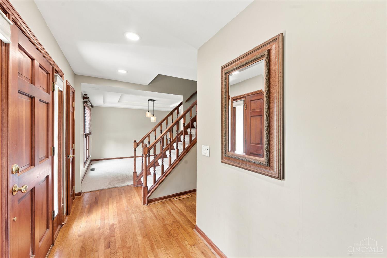 6980 Dovehill Lane, Green Twp, OH, 45248 — photo 2