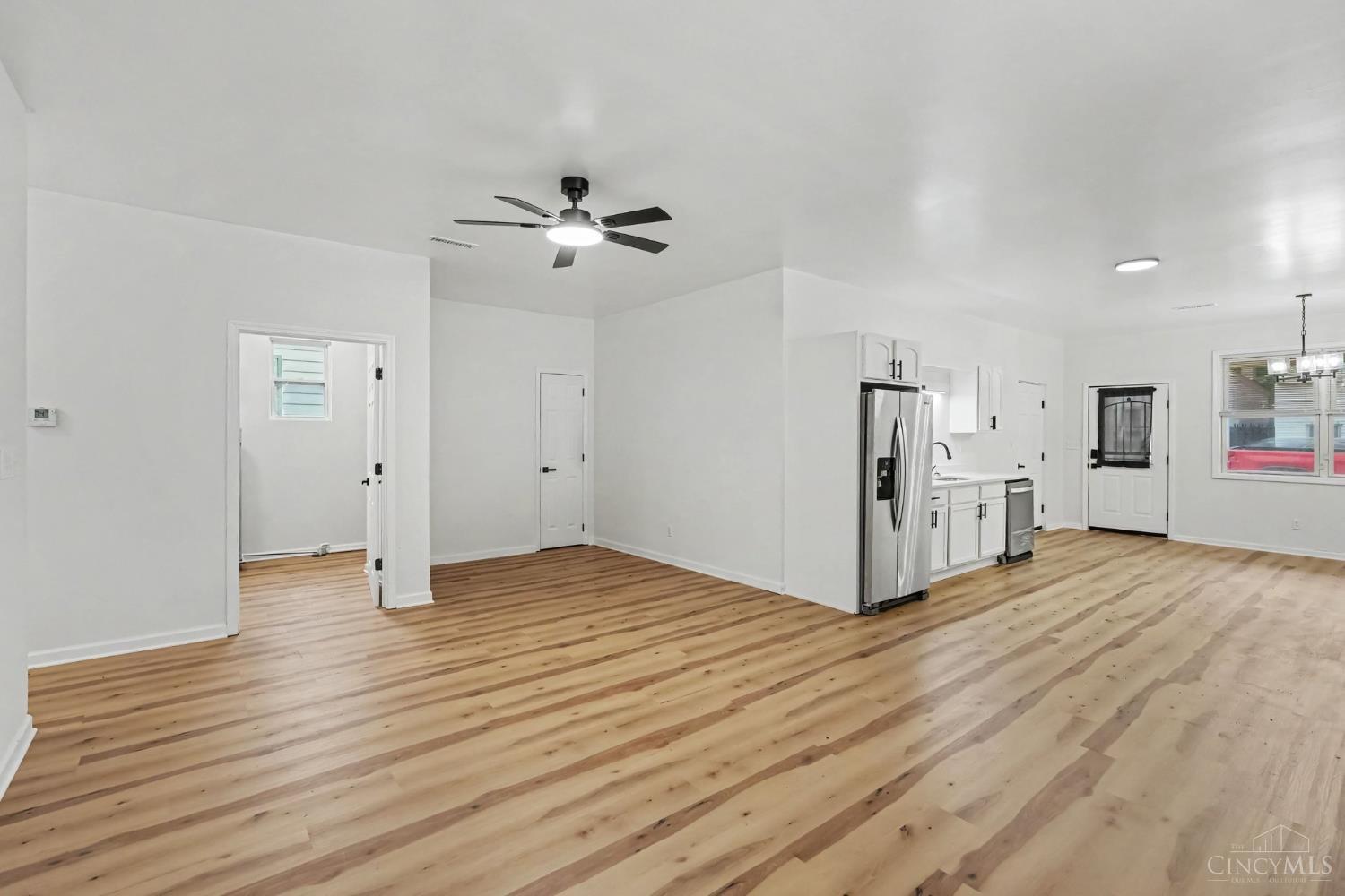 6310 Vine Street, Elmwood Place, OH, 45216 — photo 2