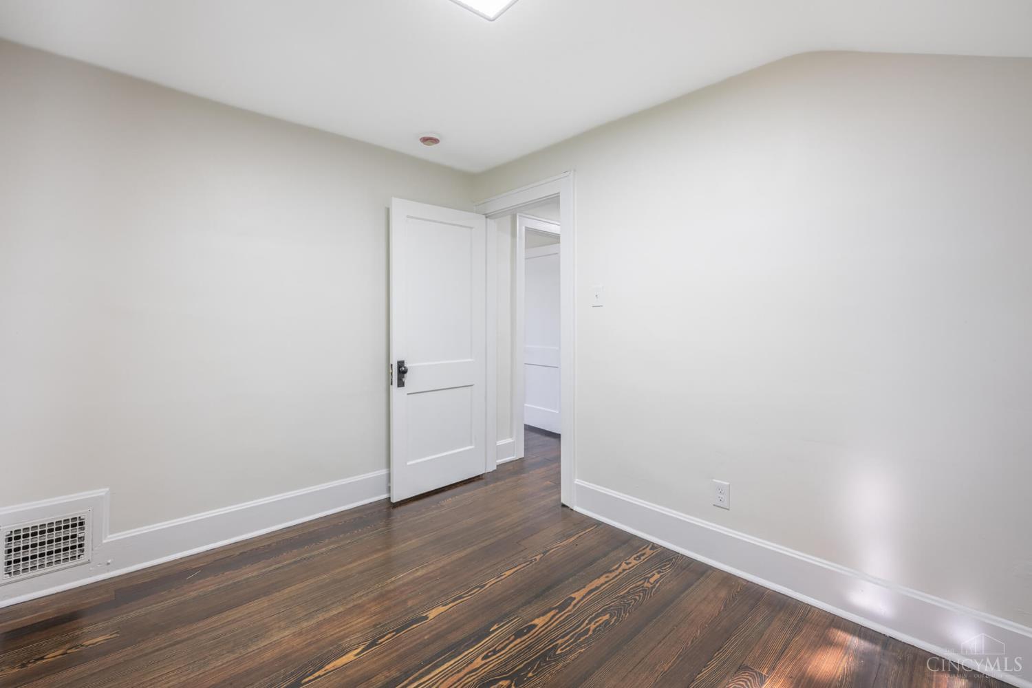 349 Center Street, Miami Twp, OH, 45147 — photo 18