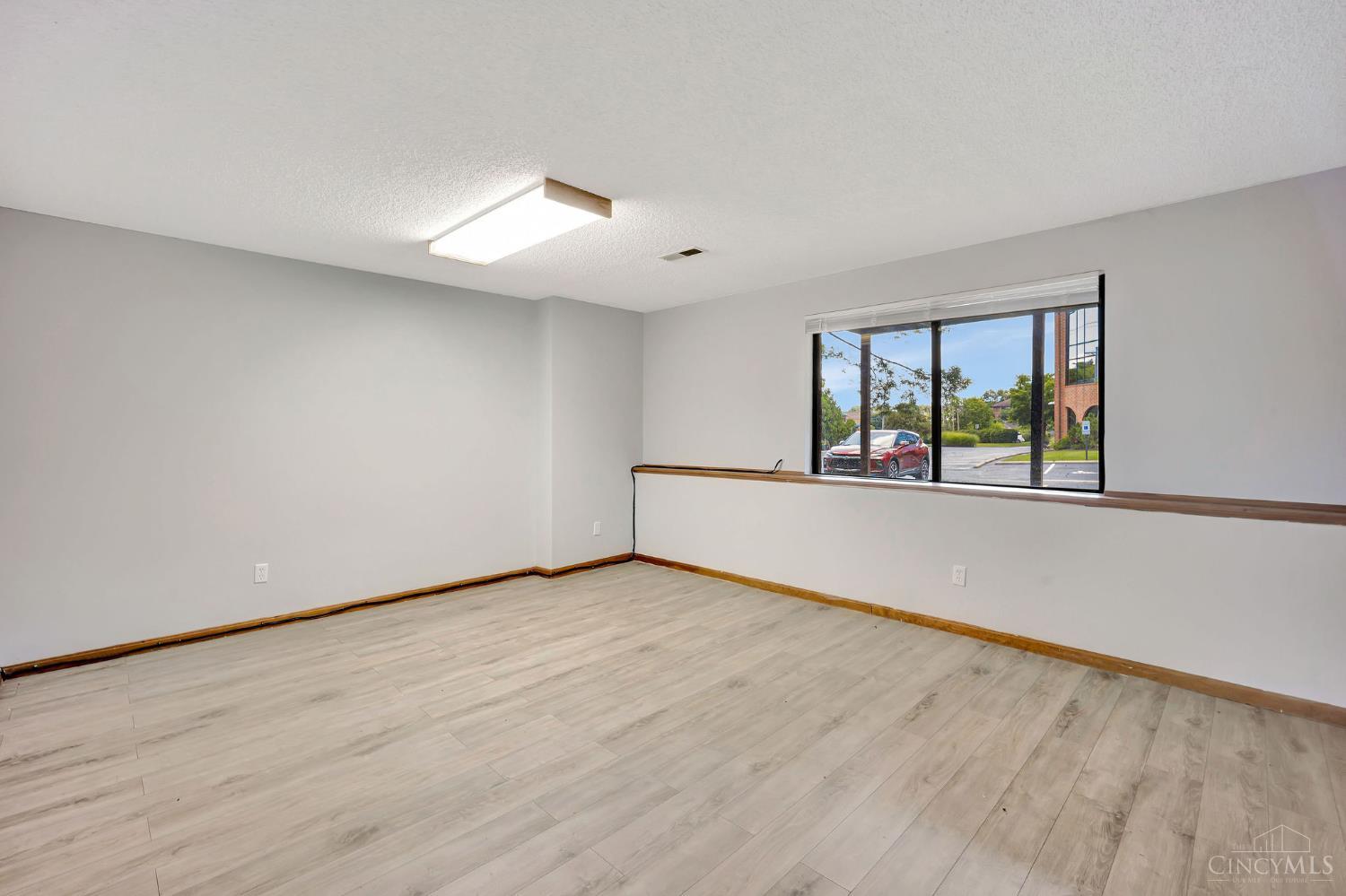 10667 Montgomery Road #13, Montgomery, OH, 45242 — photo 23
