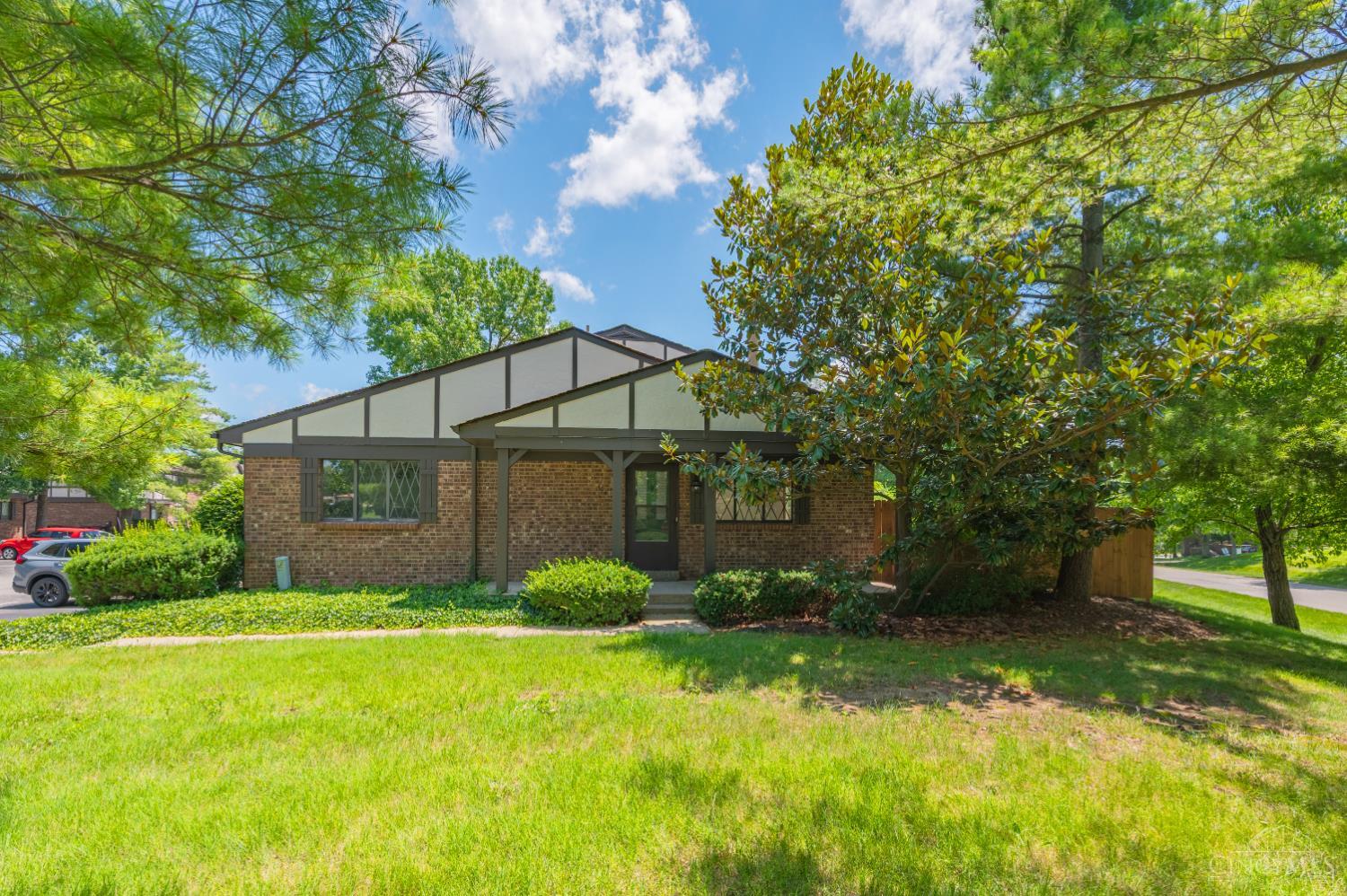 491 Halifax Circle, Union Twp, OH, 45244 — photo 2