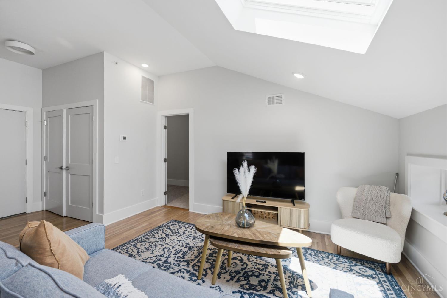 915 Vine Street #401, Cincinnati, OH, 45202 — photo 26