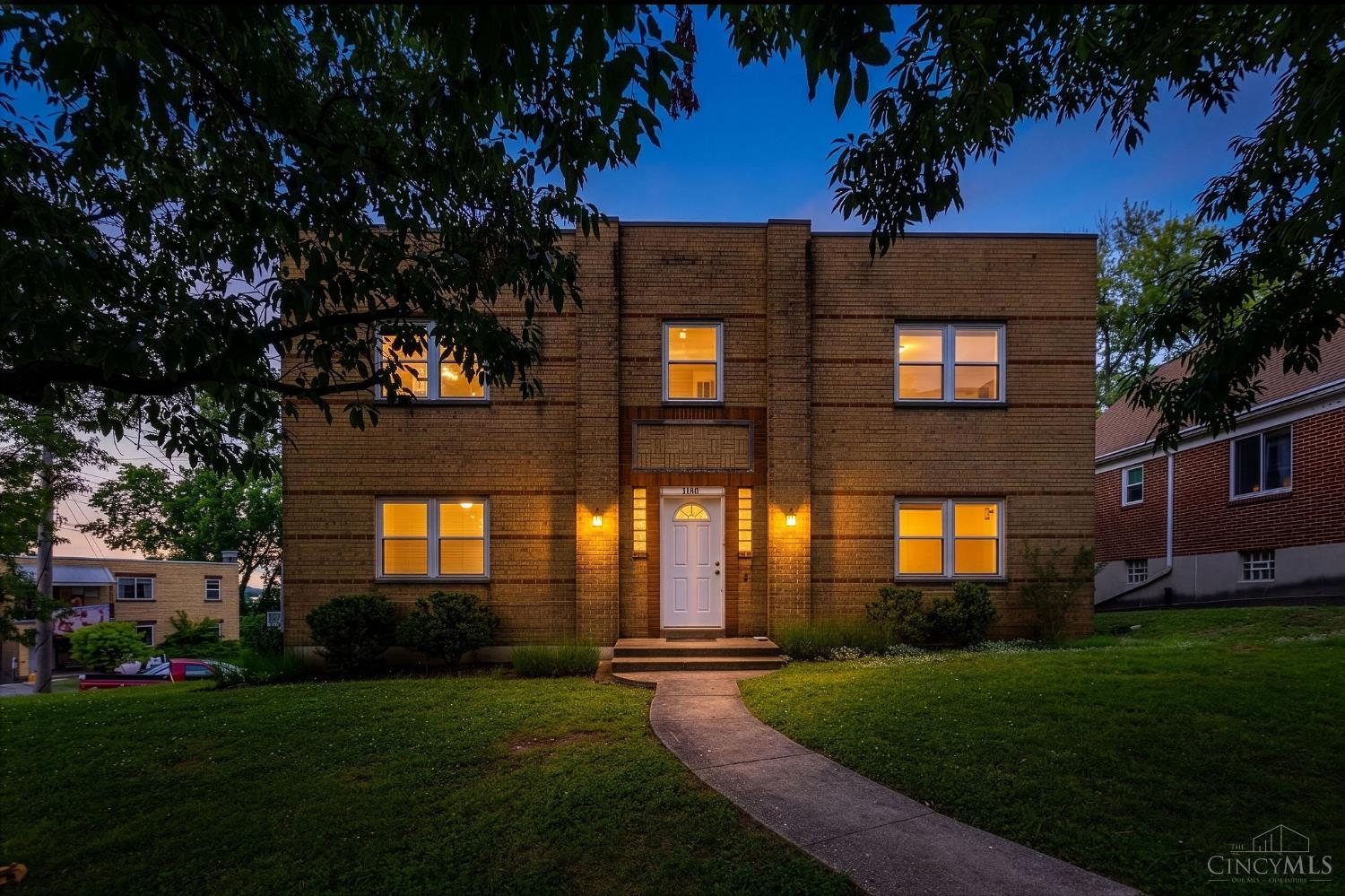 3130 Riddle View Lane, Cincinnati, OH, 45220 — photo 2