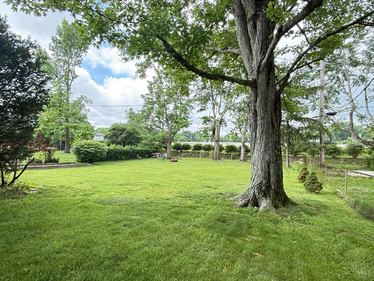 53 Hadley Road, Greenhills, OH, 45218 — photo 28