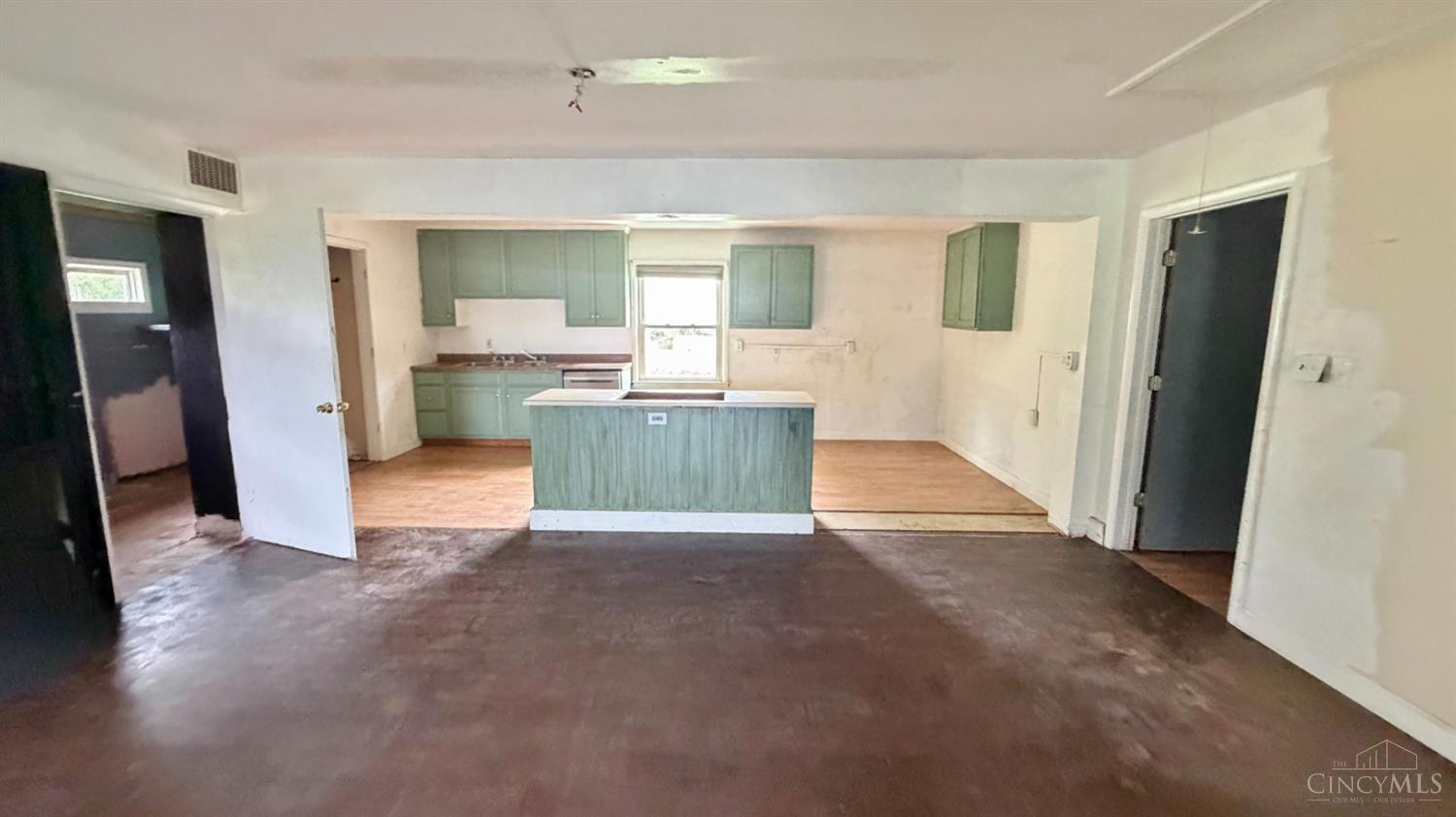 31 Cuba Avenue, Midland, OH, 45148 — photo 10