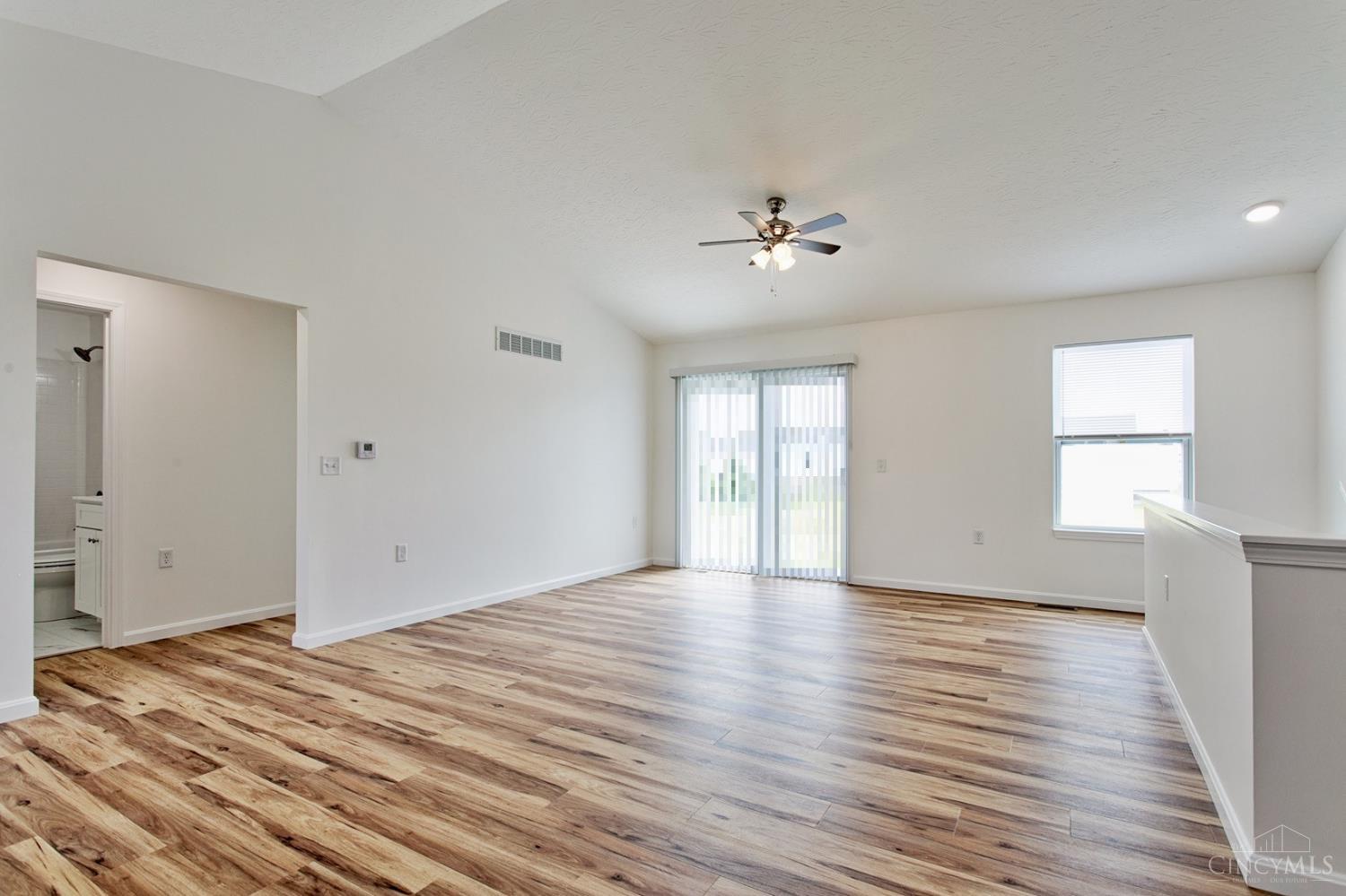 3004 Custer Drive, Franklin Twp, OH, 45171 — photo 4