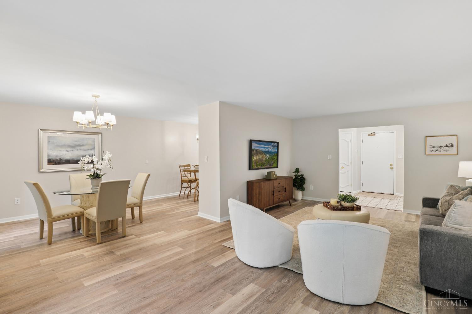 3533 Amberacres Drive #304, Cincinnati, OH, 45237 — photo 12