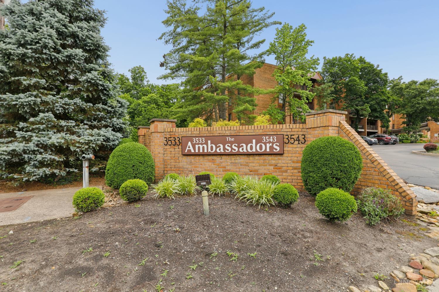 3533 Amberacres Drive #304, Cincinnati, OH, 45237 — photo 33