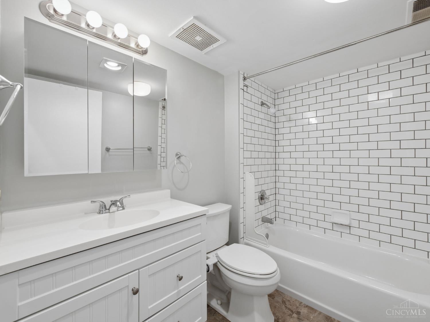 2332 Dana Avenue, Cincinnati, OH, 45208 — photo 17