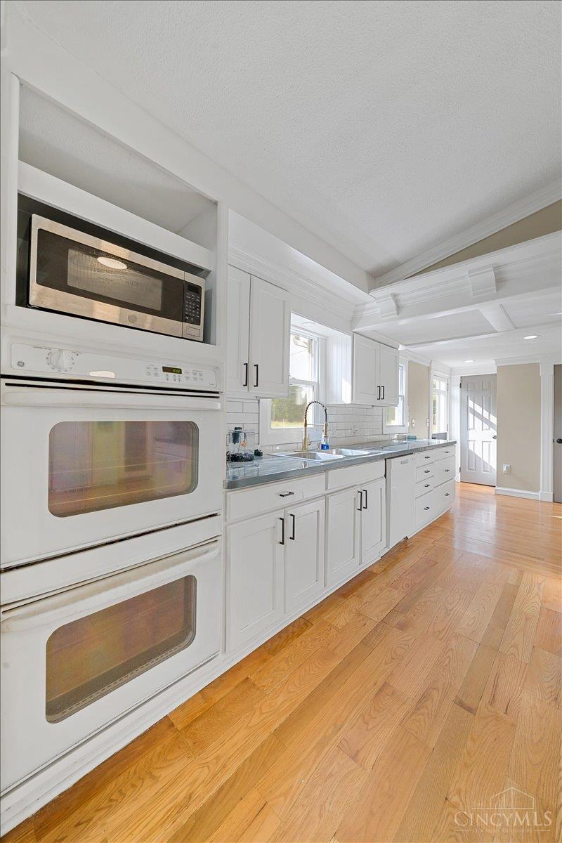 6699 Loveland Miamiville Road, Miami Twp, OH, 45140 — photo 13