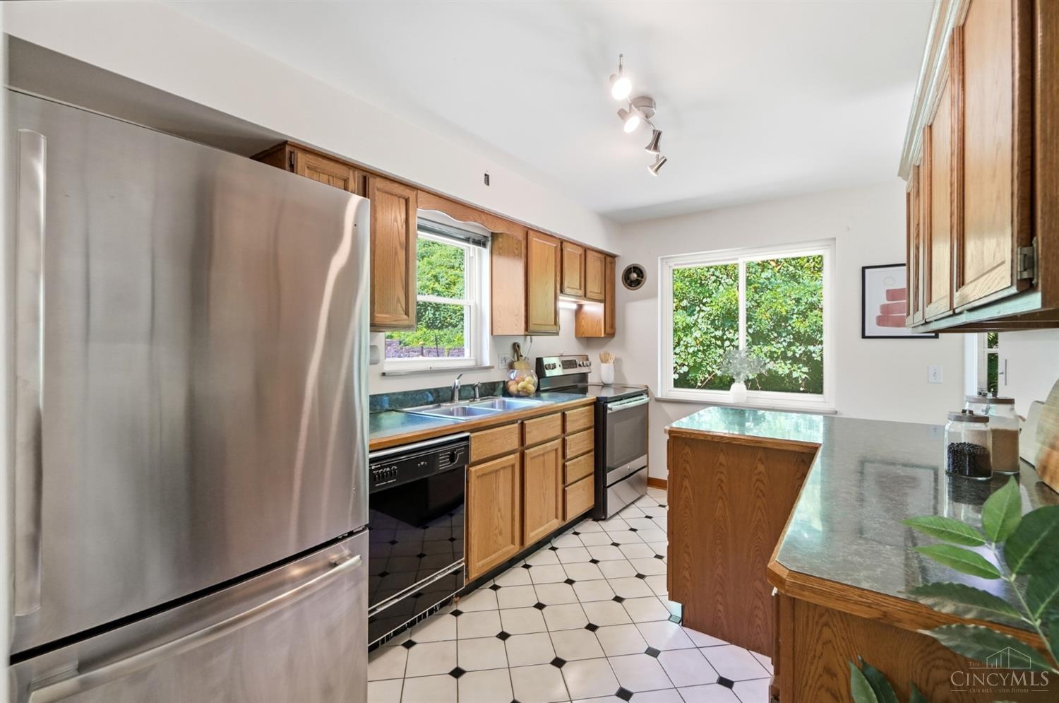 2839 Pineridge Avenue, Cincinnati, OH, 45208 — photo 15