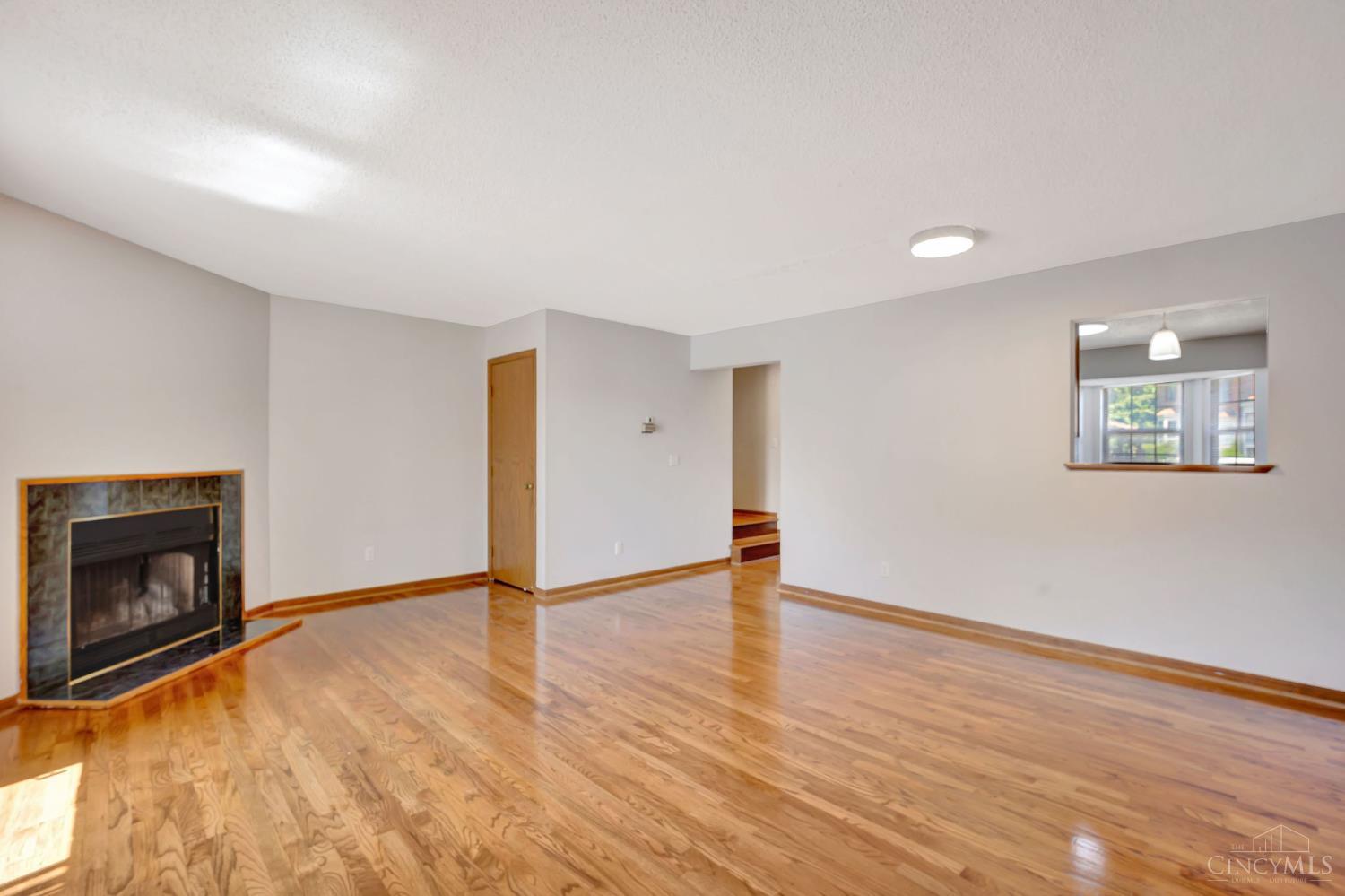 10667 Montgomery Road #13, Montgomery, OH, 45242 — photo 8
