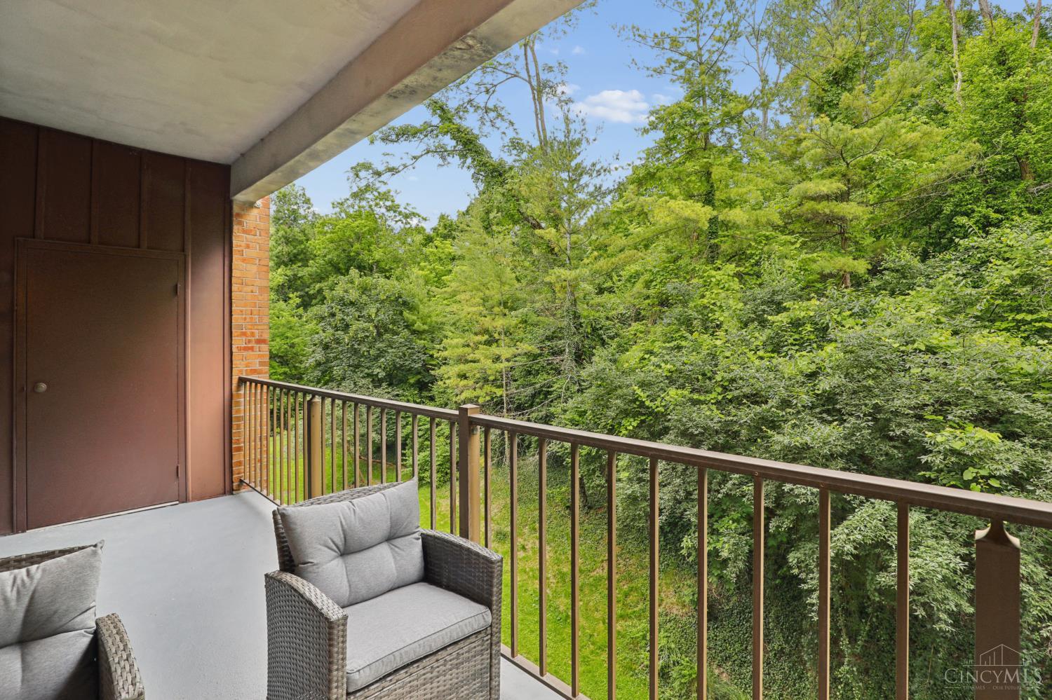 3533 Amberacres Drive #304, Cincinnati, OH, 45237 — photo 26