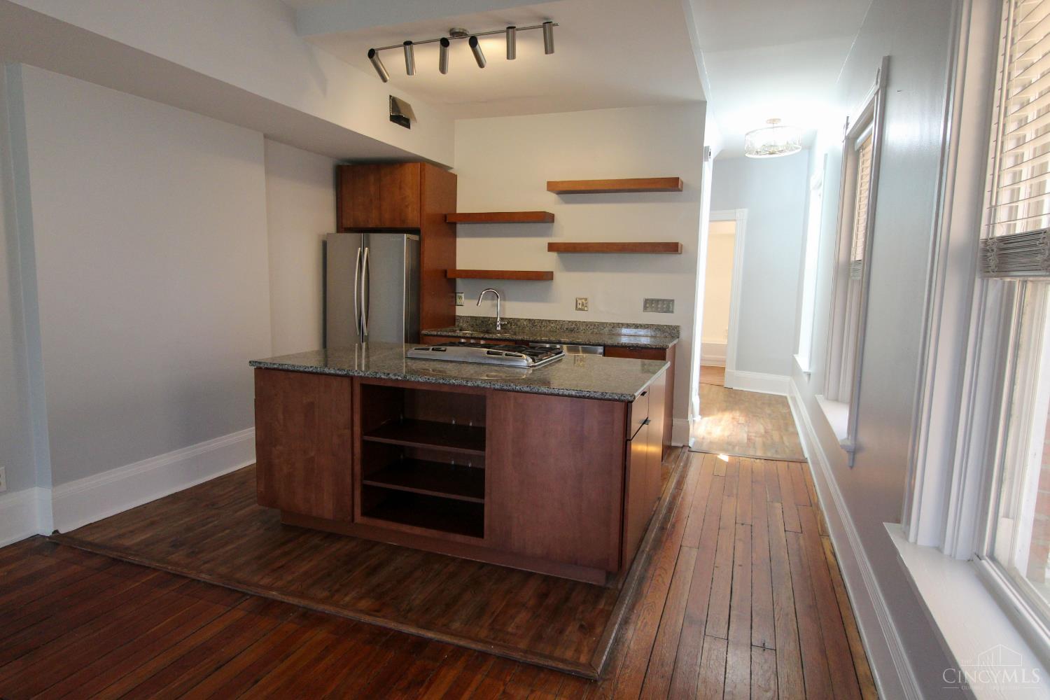421 Hopkins Street #2, Cincinnati, OH, 45203 — photo 5