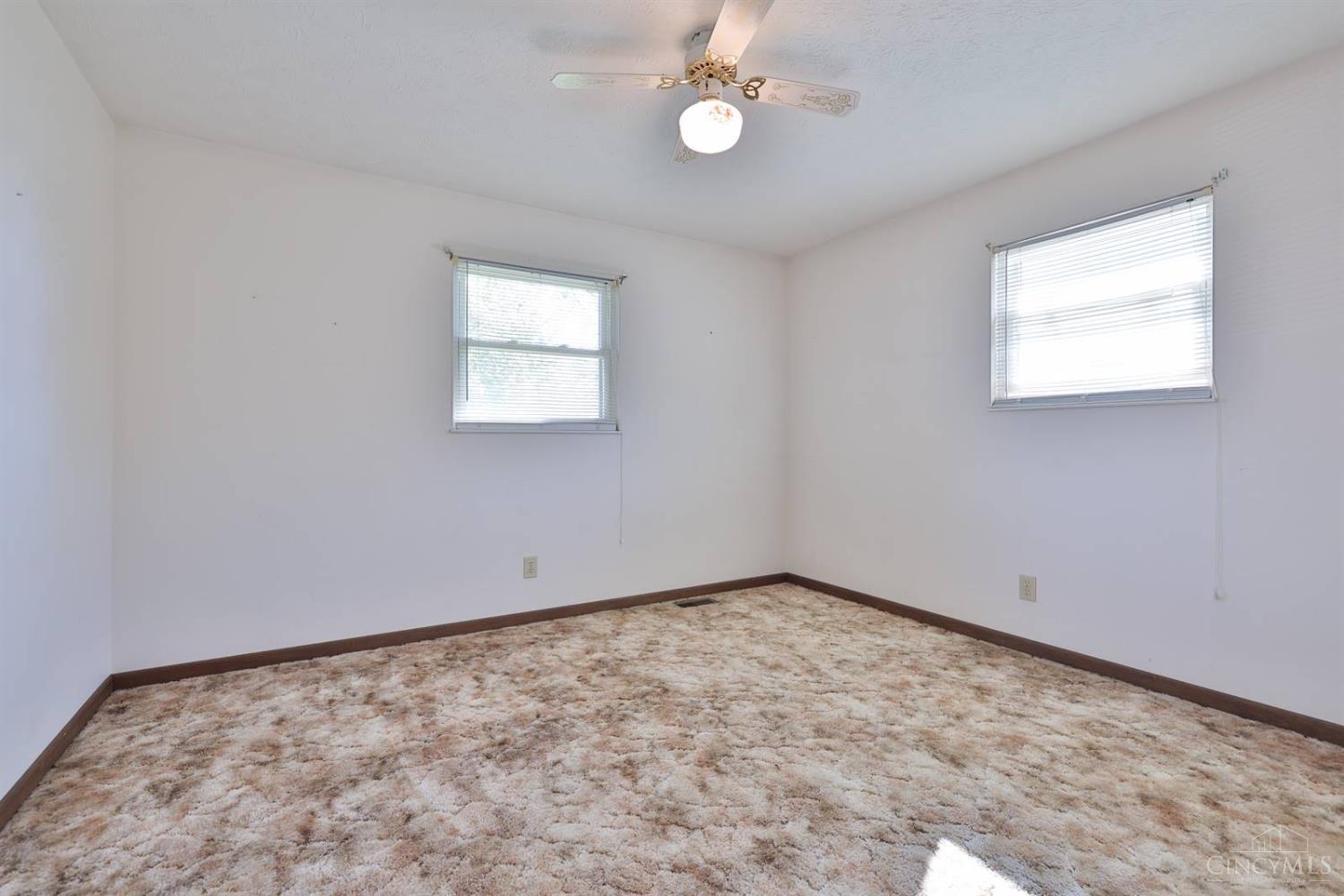 16 Lorelei Drive, Perry Twp, OH, 45118 — photo 18