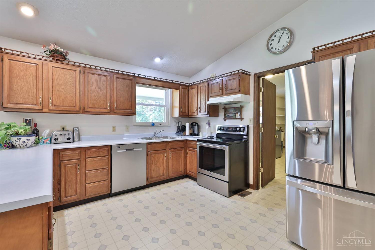 16 Lorelei Drive, Perry Twp, OH, 45118 — photo 11