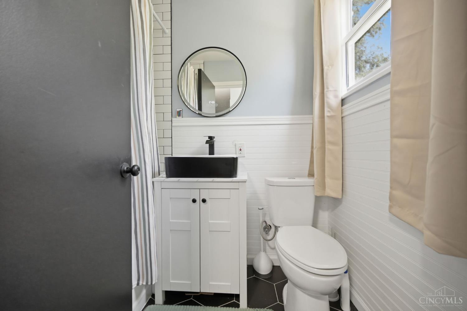 5 Briarwood Lane, Greenhills, OH, 45218 — photo 32