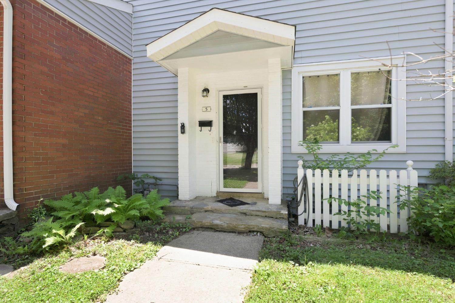 5 Briarwood Lane, Greenhills, OH, 45218 — photo 4