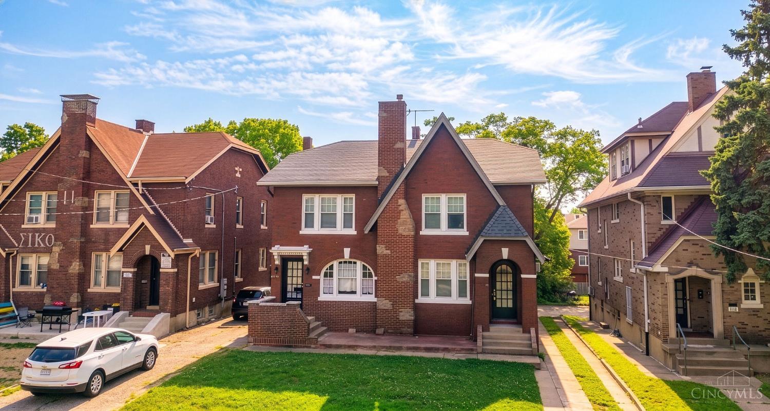 2727 Stratford Avenue, Cincinnati, OH, 45220