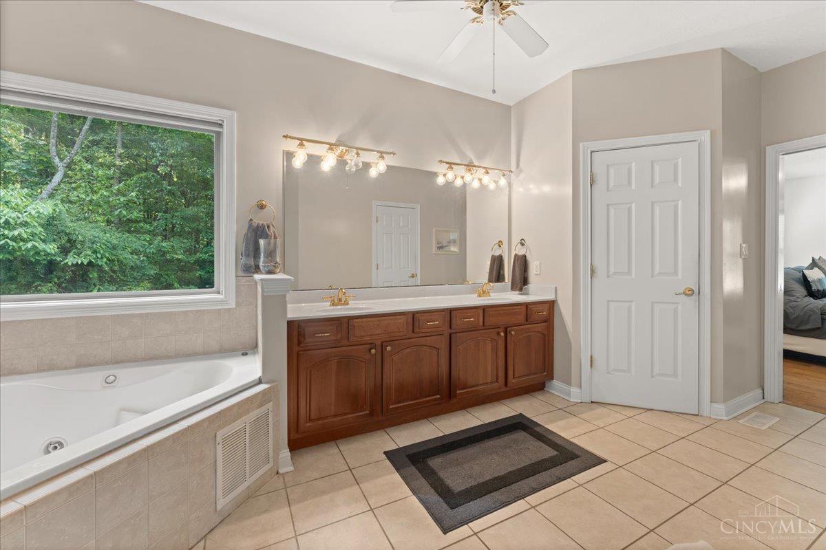 820 Indian Lakes Boulevard, Washington Twp, OH, 45113 — photo 24