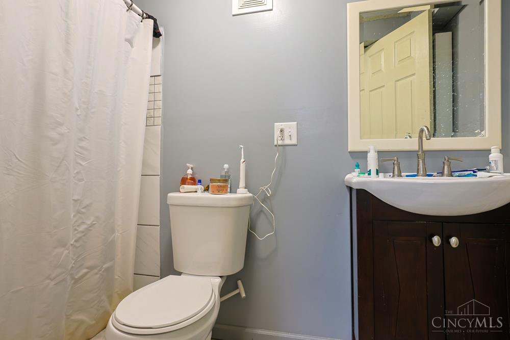 2724 Stratford Avenue, Cincinnati, OH, 45220 — photo 33