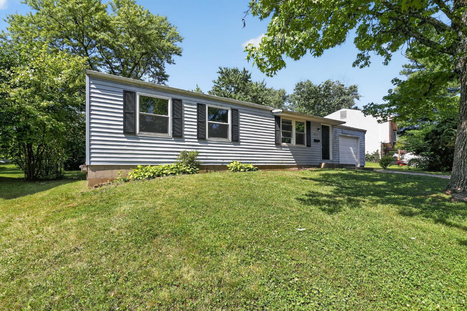 9845 Loralinda Drive, Colerain Twp, OH, 45251 — photo 4