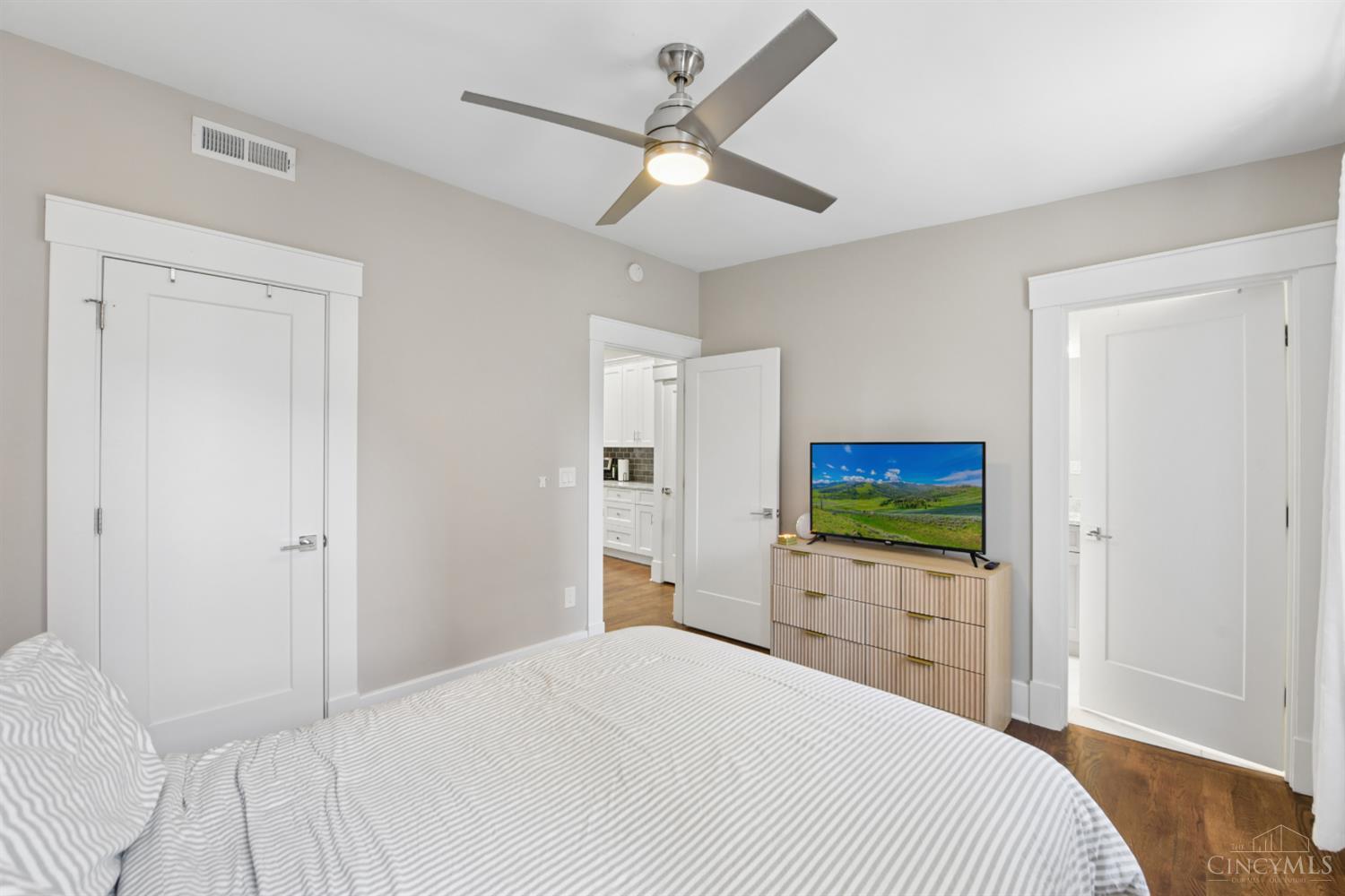817 Broadway Street #3, Cincinnati, OH, 45202 — photo 11