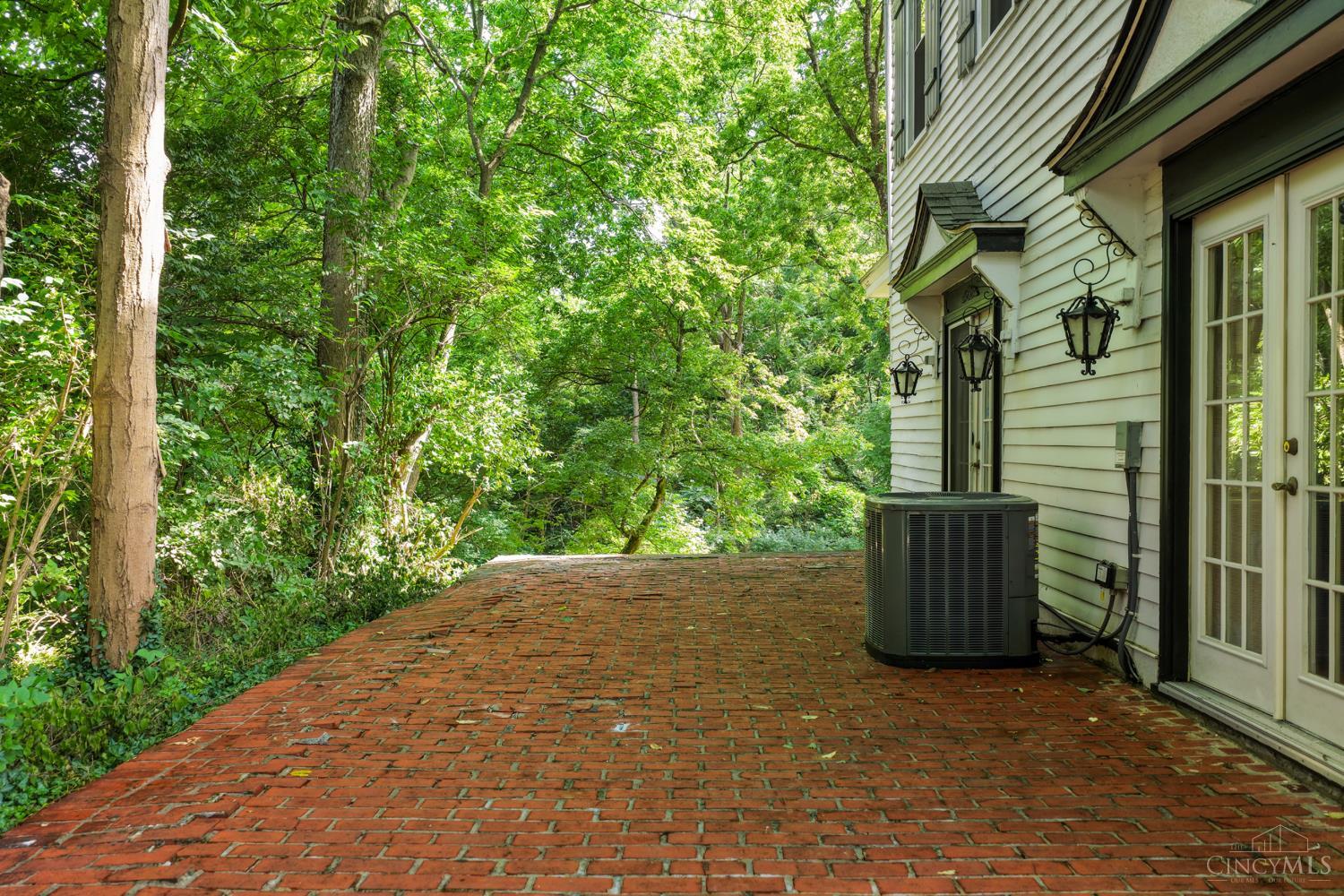 7 Ritchie Avenue, Wyoming, OH, 45215 — photo 24