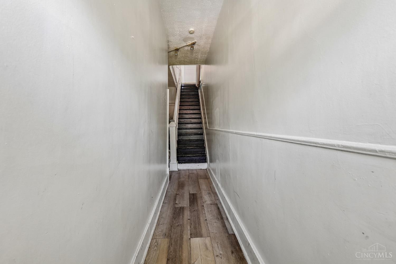 1875 Knox Street, Cincinnati, OH, 45214 — photo 17