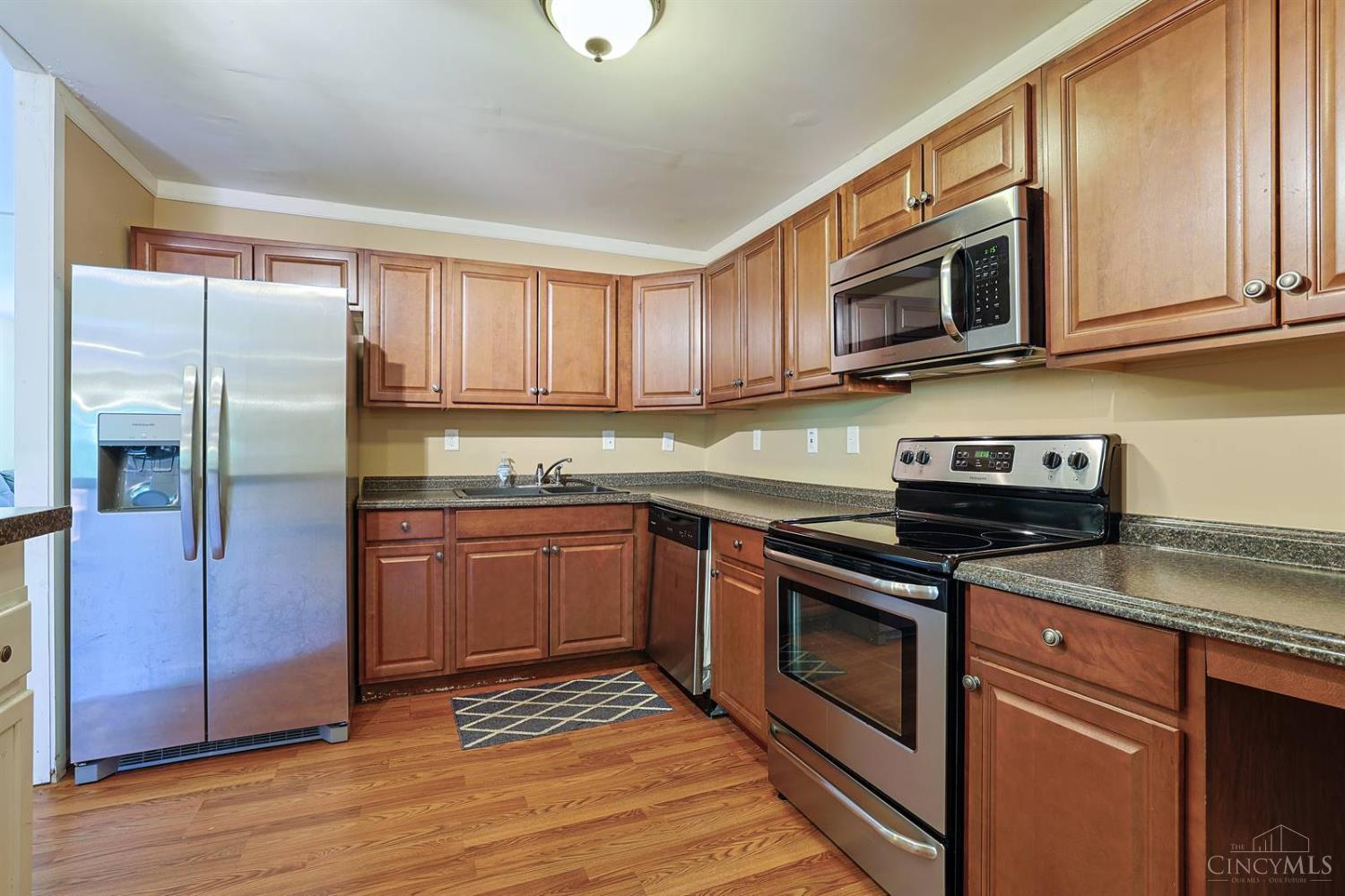404 Mohican Drive, Loveland, OH, 45140 — photo 10
