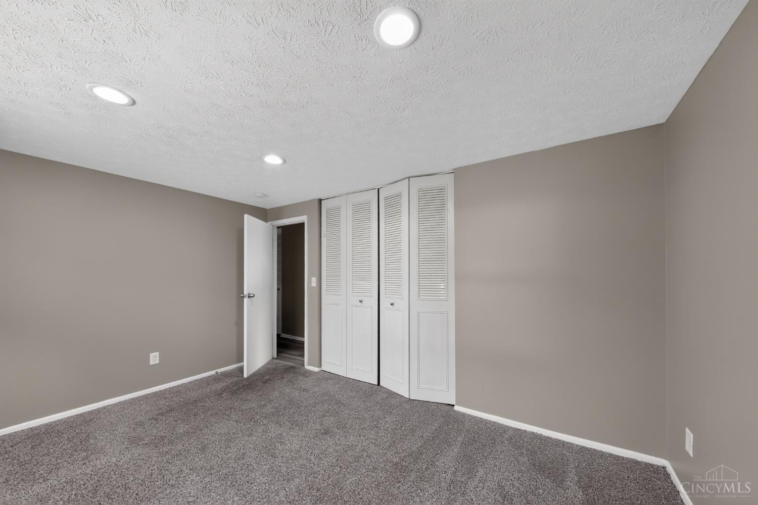 9845 Loralinda Drive, Colerain Twp, OH, 45251 — photo 16