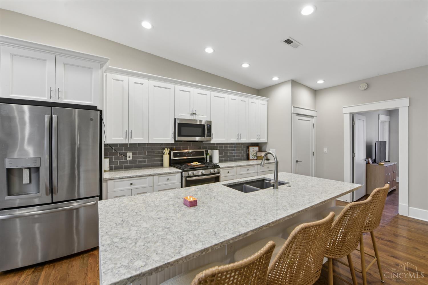 817 Broadway Street #3, Cincinnati, OH, 45202 — photo 5