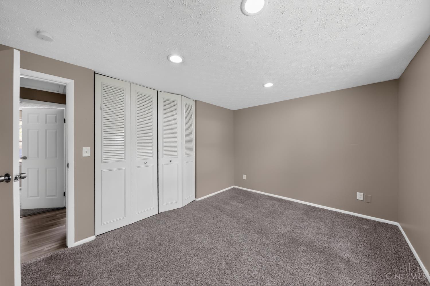 9845 Loralinda Drive, Colerain Twp, OH, 45251 — photo 23